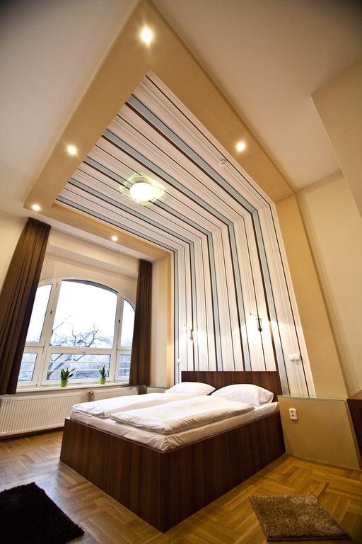 Sasone Rooms Budapeste Quarto foto