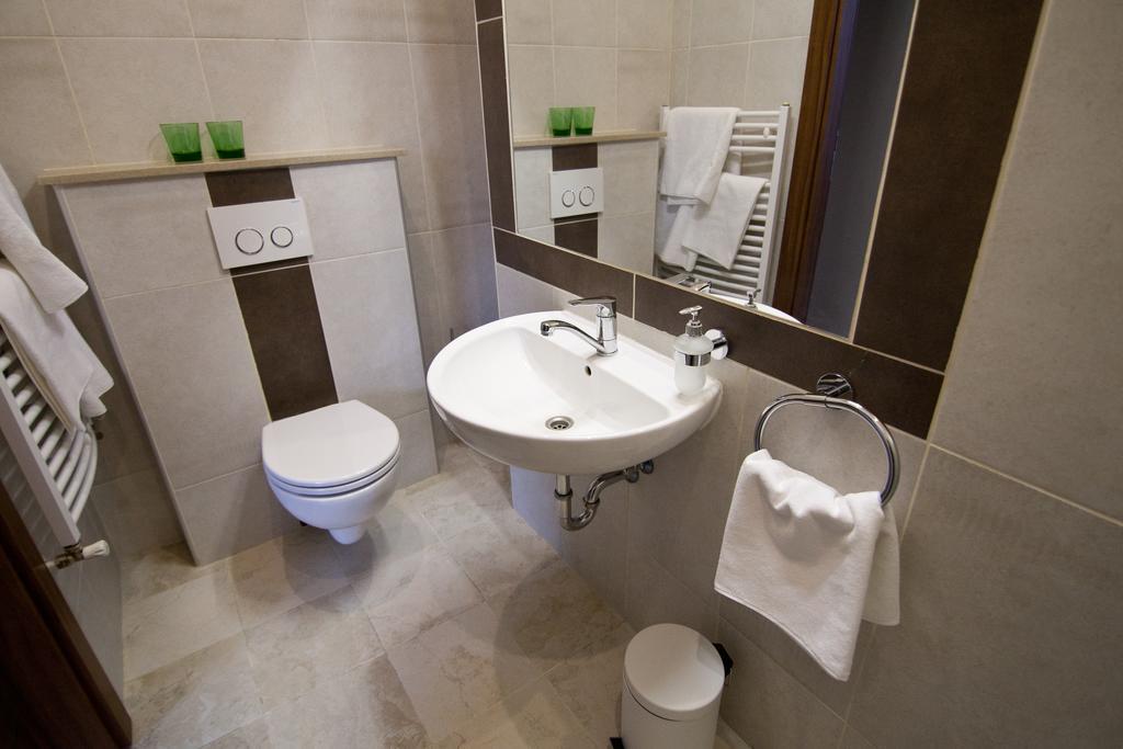 Sasone Rooms Budapeste Quarto foto