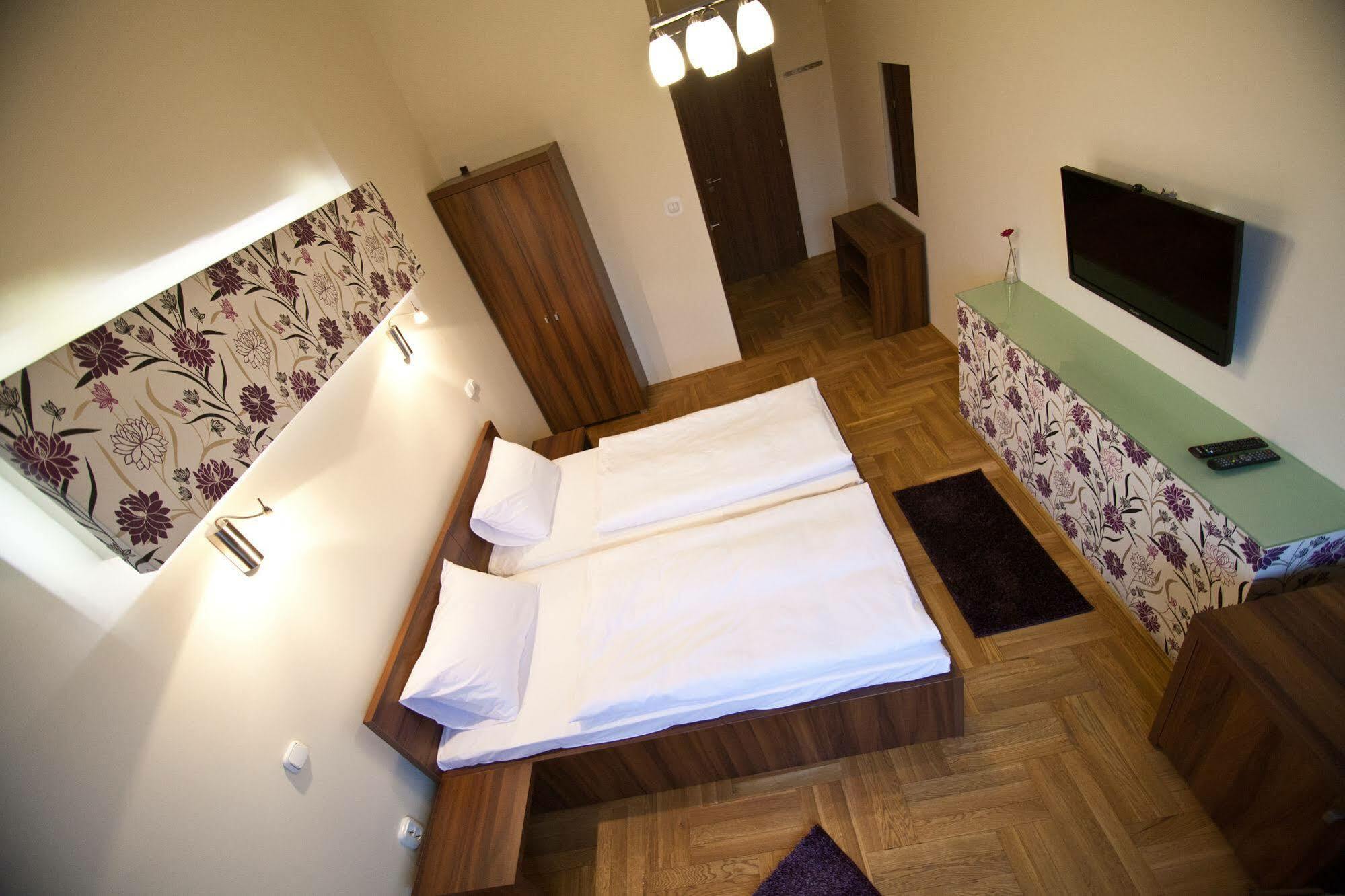 Sasone Rooms Budapeste Exterior foto