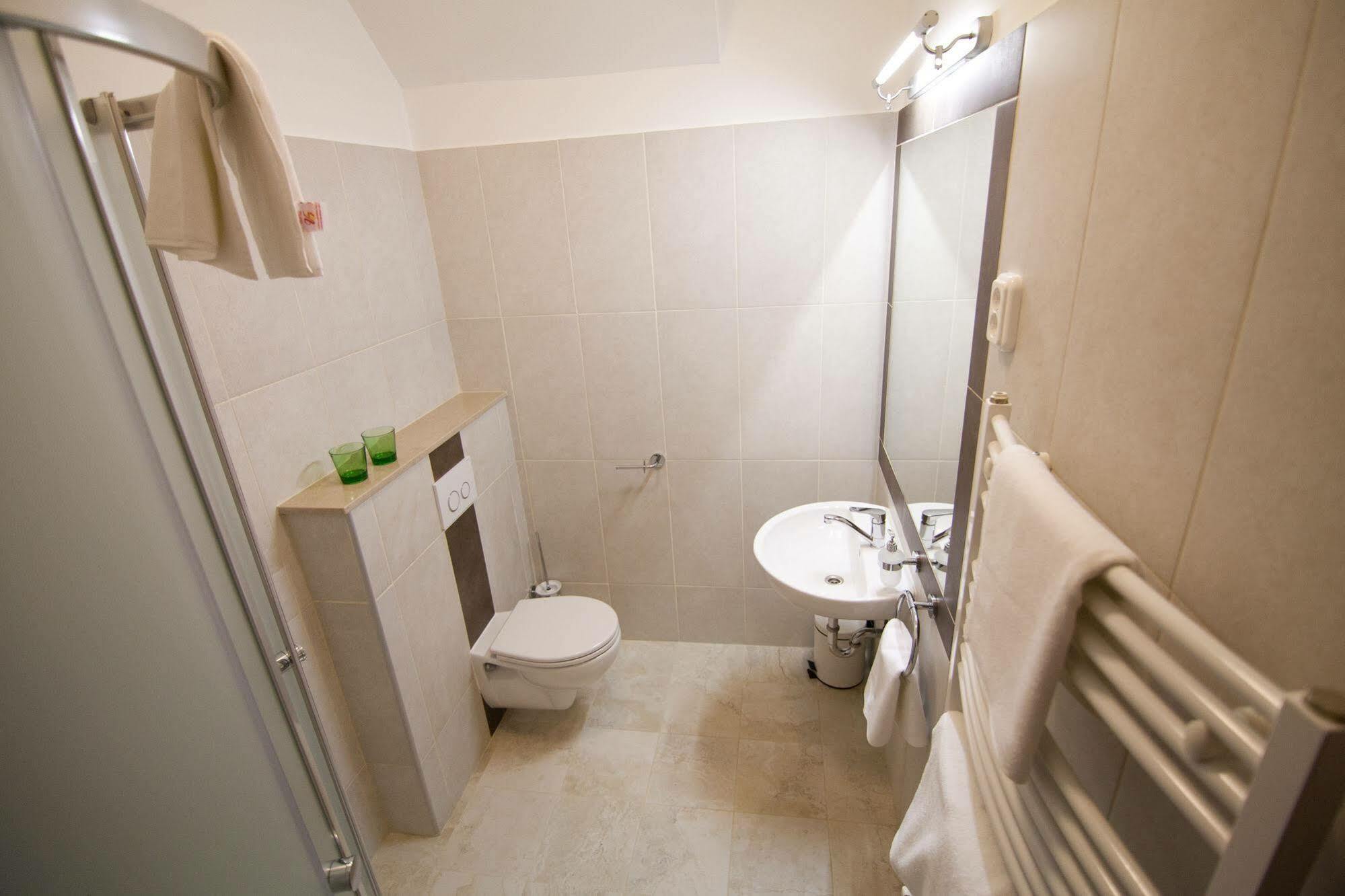 Sasone Rooms Budapeste Exterior foto